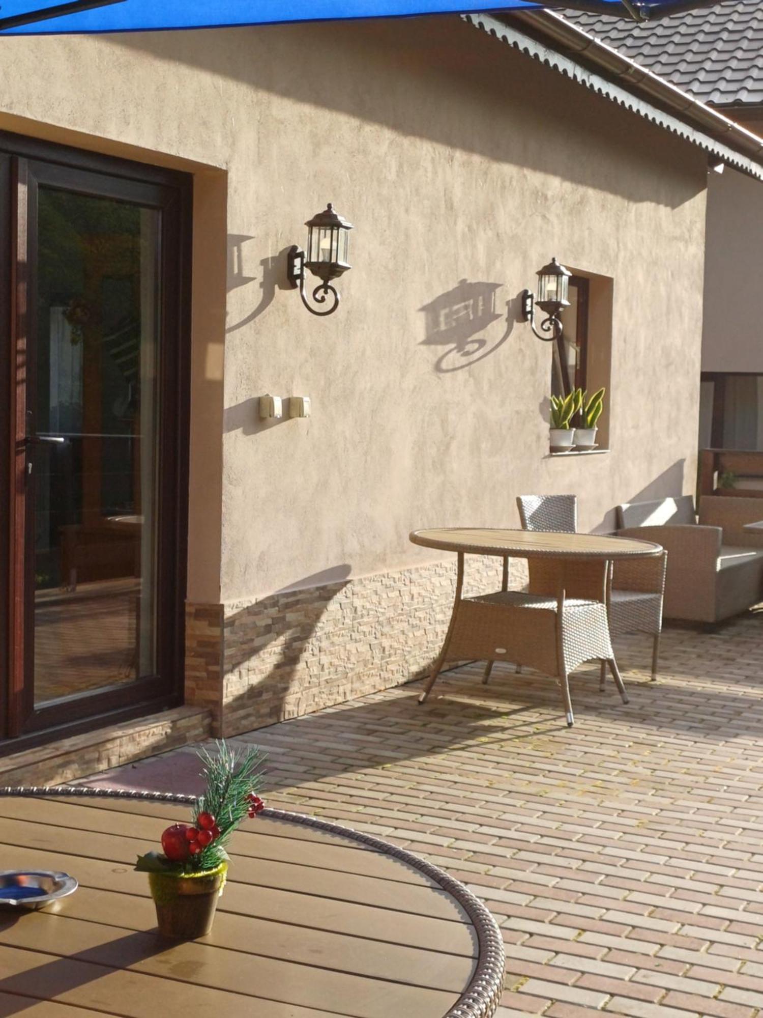 Casa Radu Apartman Novaci-Străini Kültér fotó